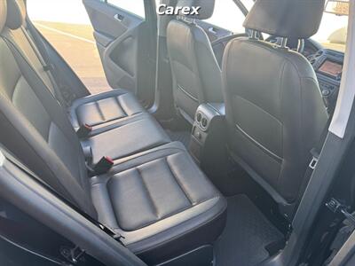 2016 Volkswagen Tiguan 2.0T SE  with Sunroof and Navigation - Photo 22 - Costa Mesa, CA 92626
