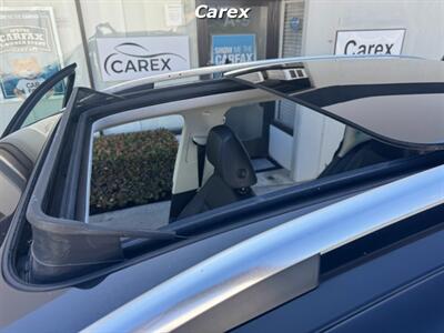 2016 Volkswagen Tiguan 2.0T SE  with Sunroof and Navigation - Photo 16 - Costa Mesa, CA 92626