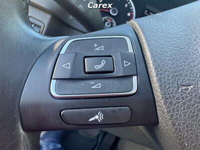 2016 Volkswagen Tiguan 2.0T SE  with Sunroof and Navigation - Photo 26 - Costa Mesa, CA 92626