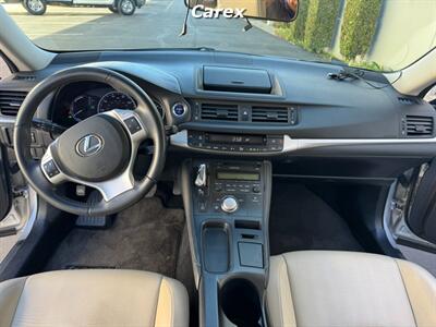 2012 Lexus CT 200h   - Photo 19 - Costa Mesa, CA 92626