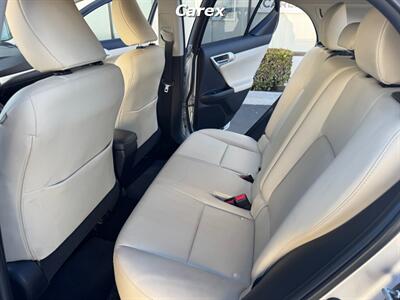 2012 Lexus CT 200h   - Photo 18 - Costa Mesa, CA 92626