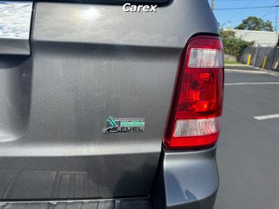 2011 Ford Escape Limited - Photo 13 - Costa Mesa, CA 92626
