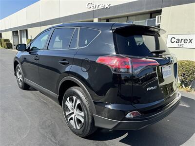 2018 Toyota RAV4 LE   - Photo 8 - Costa Mesa, CA 92626