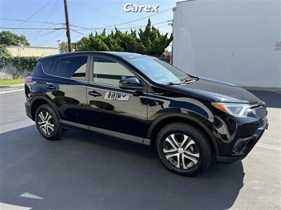 2018 Toyota RAV4 LE   - Photo 13 - Costa Mesa, CA 92626