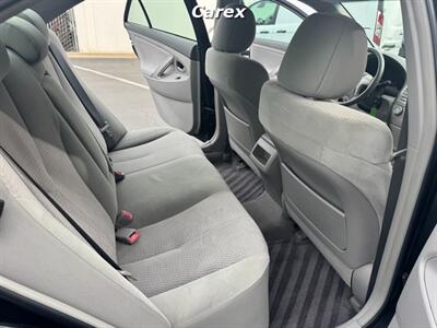 2011 Toyota Camry LE   - Photo 18 - Costa Mesa, CA 92626