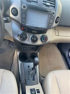 2009 Toyota RAV4   - Photo 22 - Costa Mesa, CA 92626