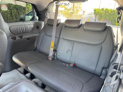 2009 Toyota Sienna Limited   - Photo 21 - Costa Mesa, CA 92626