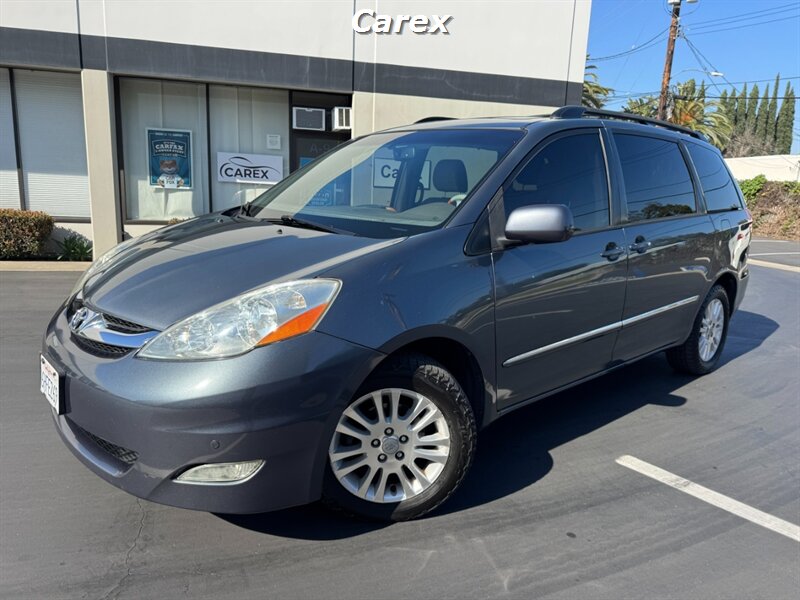 2009 Toyota Sienna Limited   - Photo 1 - Costa Mesa, CA 92626