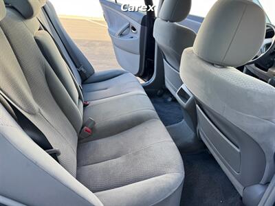 2011 Toyota Camry LE   - Photo 18 - Costa Mesa, CA 92626