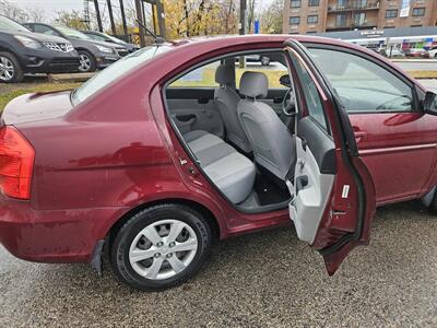 2009 Hyundai ACCENT GLS   - Photo 13 - Philadelphia, PA 19111