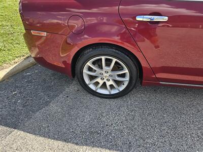 2010 Chevrolet Malibu LTZ   - Photo 12 - Philadelphia, PA 19111