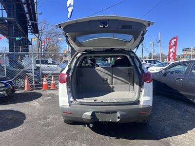 2011 Chevrolet Traverse LS   - Photo 14 - Philadelphia, PA 19111