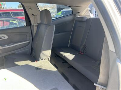2011 Chevrolet Traverse LS   - Photo 10 - Philadelphia, PA 19111