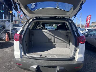 2011 Chevrolet Traverse LS   - Photo 13 - Philadelphia, PA 19111