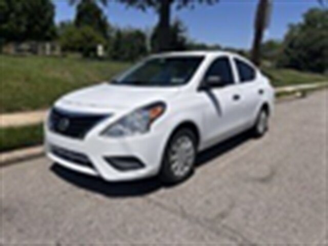 2015 Nissan Versa 1.6 S  
