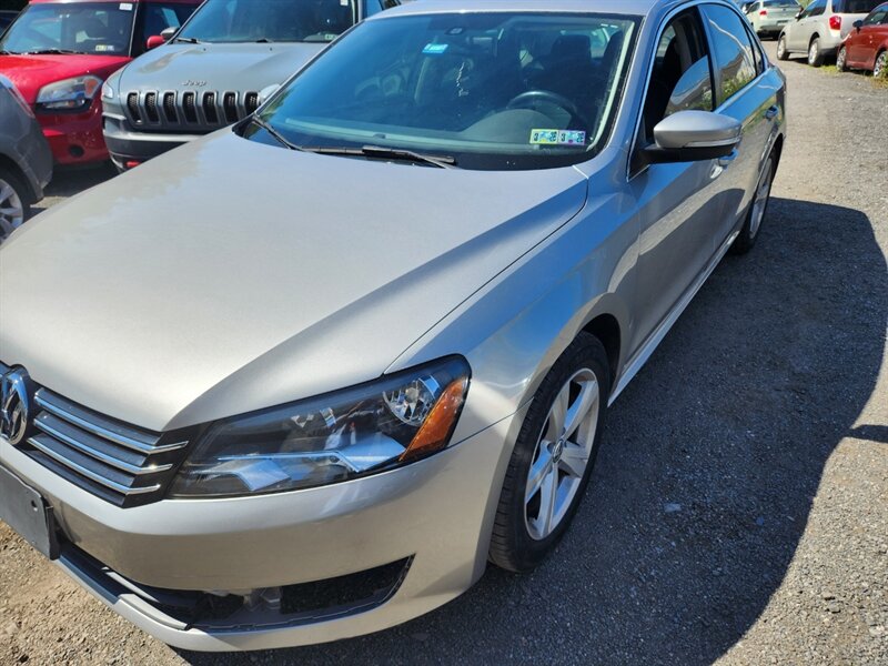 2013 Volkswagen Passat SE PZEV  