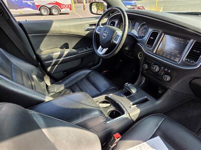 2012 Dodge Charger SXT   - Photo 12 - Philadelphia, PA 19111