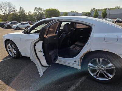 2012 Dodge Charger SXT   - Photo 15 - Philadelphia, PA 19111
