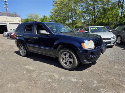 2005 Jeep Grand Cherokee Laredo   - Photo 2 - Philadelphia, PA 19111