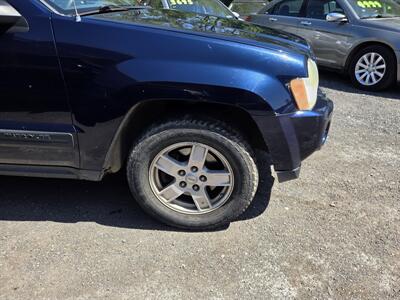 2005 Jeep Grand Cherokee Laredo   - Photo 8 - Philadelphia, PA 19111
