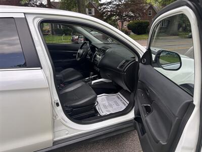 2014 Mitsubishi Outlander Sport SE - Photo 12 - Philadelphia, PA 19111