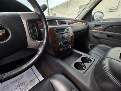 2011 Chevrolet Suburban LT - Photo 17 - Philadelphia, PA 19111