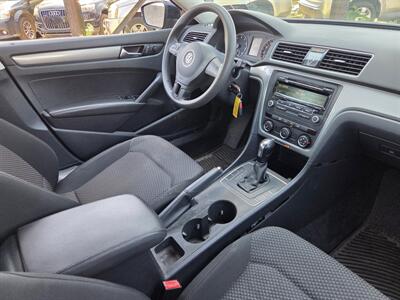 2014 Volkswagen Passat 2.5L S PZEV   - Photo 14 - Philadelphia, PA 19111