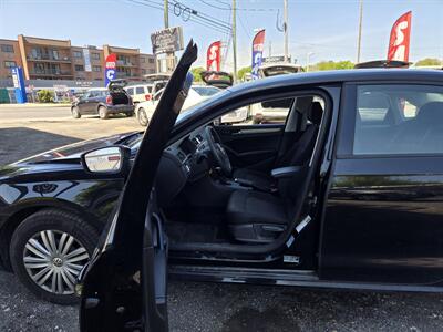 2014 Volkswagen Passat 2.5L S PZEV   - Photo 11 - Philadelphia, PA 19111