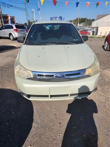 2011 Ford Focus SE   - Photo 2 - Philadelphia, PA 19111