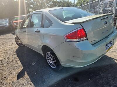 2011 Ford Focus SE   - Photo 5 - Philadelphia, PA 19111