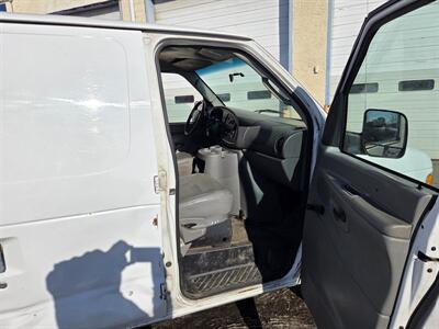 2004 Ford E-250 - Photo 8 - Philadelphia, PA 19111