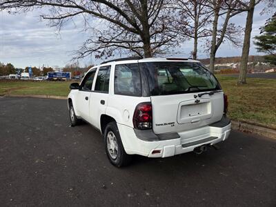 2006 Chevrolet Trailblazer LS LS 4dr SUV - Photo 4 - Philadelphia, PA 19111