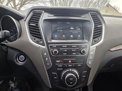 2017 Hyundai SANTA FE SE   - Photo 11 - Philadelphia, PA 19111