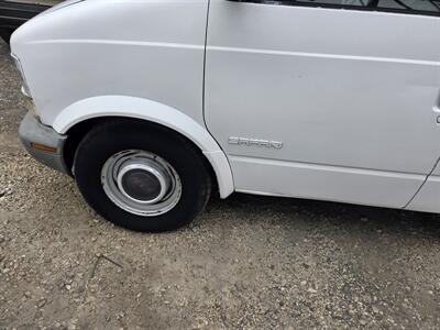 1999 GMC Safari SL   - Photo 5 - Philadelphia, PA 19111