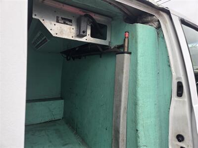 1999 GMC Safari SL   - Photo 15 - Philadelphia, PA 19111