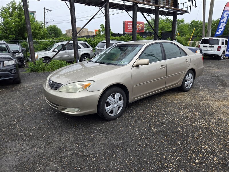 2003 Toyota Camry LE  