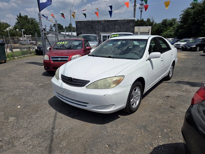 2002 Toyota Camry LE  