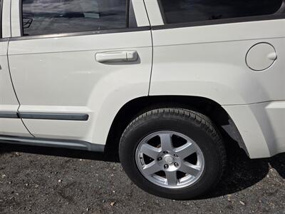 2008 Jeep Grand Cherokee Laredo   - Photo 7 - Philadelphia, PA 19111