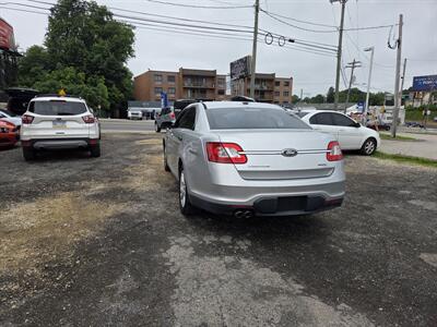 2011 Ford Taurus SEL   - Photo 8 - Philadelphia, PA 19111