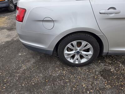2011 Ford Taurus SEL   - Photo 5 - Philadelphia, PA 19111