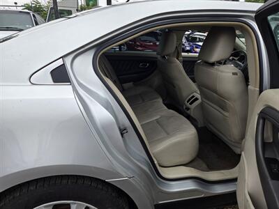 2011 Ford Taurus SEL   - Photo 13 - Philadelphia, PA 19111