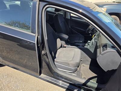 2012 Volkswagen Passat S PZEV   - Photo 14 - Philadelphia, PA 19111