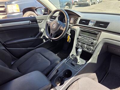 2012 Volkswagen Passat S PZEV   - Photo 15 - Philadelphia, PA 19111