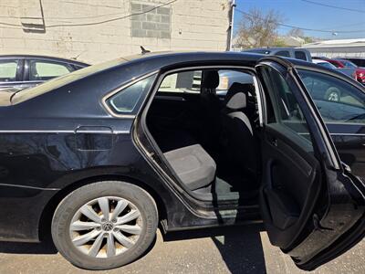 2012 Volkswagen Passat S PZEV   - Photo 12 - Philadelphia, PA 19111