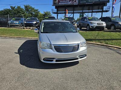 2011 Chrysler Town & Country Touring-L   - Photo 3 - Philadelphia, PA 19111