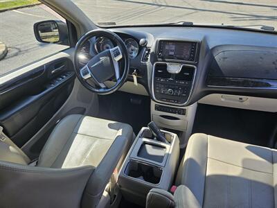 2011 Chrysler Town & Country Touring-L   - Photo 8 - Philadelphia, PA 19111