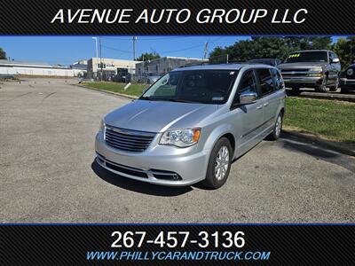 2011 Chrysler Town & Country Touring-L   - Photo 1 - Philadelphia, PA 19111