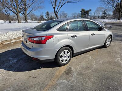 2012 Ford Focus S   - Photo 4 - Philadelphia, PA 19111