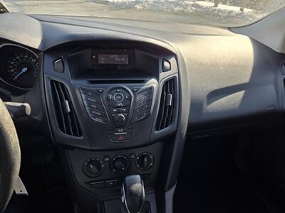 2012 Ford Focus S   - Photo 13 - Philadelphia, PA 19111