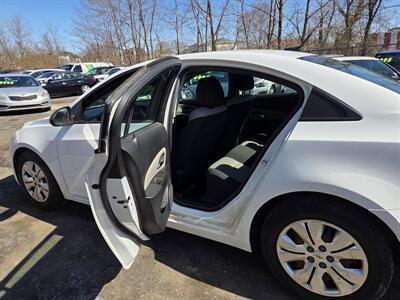 2014 Chevrolet Cruze LS Auto   - Photo 14 - Philadelphia, PA 19111